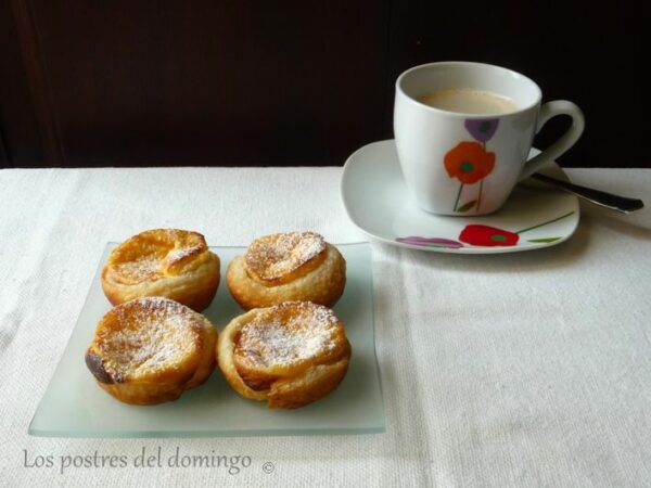 tartaletas de hojaldre y crema